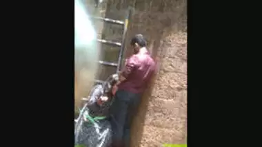 Indian young college student outdoor blowjob