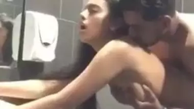 Super hot teen sex with her bf in the baths