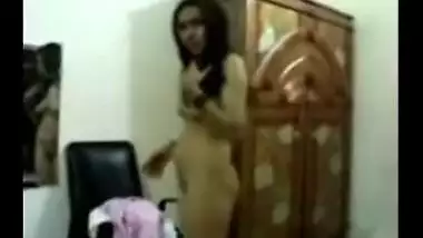 Muslim house wife Village sex with hubby’s friend