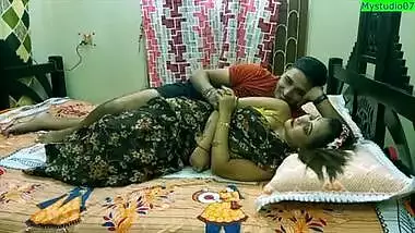 Beautiful bhabhi hot xxx sex with secret lover! with clear hindi audio