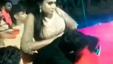 Fatty Bihari XXX stripper poses naked and hooks up with young Desi men