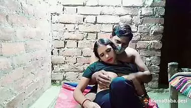 Village guy fucks wife on the camera in a desi sex video