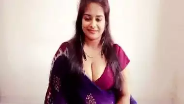 desi indian bahurani ne apni chut me ungli kar ke full maza li