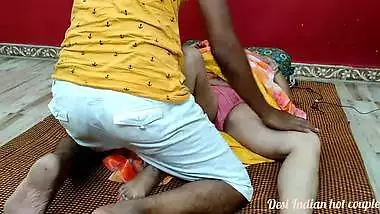 Mature Bhabhi Devar fucking porn video