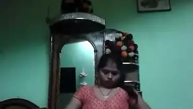 Mature Desi Village Housewife Showing Her Fat Shaved Pussy