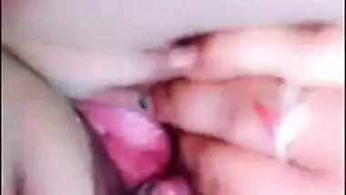 Sex video of Desi mom with flabby boobies who fingers her own cunt