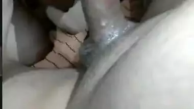 Horny Bhabhi’s shaved Indian pussy fucking cam porn