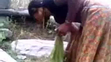 Indian village desi couple sexual bath at Indian porn