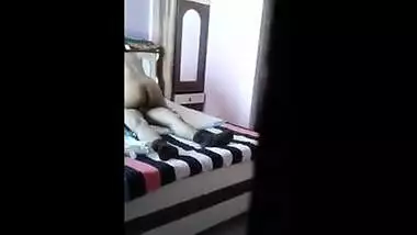 Desi mms Indian sex video of hawt wife recorded by servant