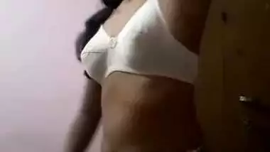 Desi village girl show her boob
