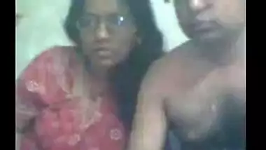 Big boobs bhabhi cam sex with hubby’s friend mms