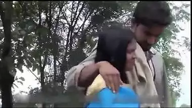 Village bhabhi aur devar ka outdoor sex masti video