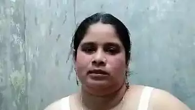 Bangladeshi married wife nude bathing video