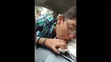 Punjabi teen girl giving a hot car blowjob