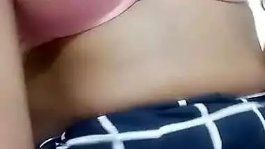 2 hot bhabhis playing with their tits live
