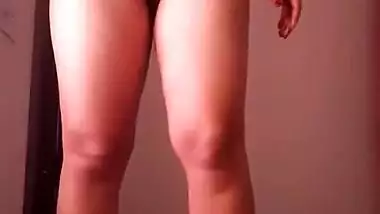 Desi standing nude on legs