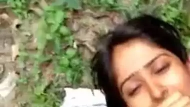 Desi Cute Girl fucked outdoor part 2