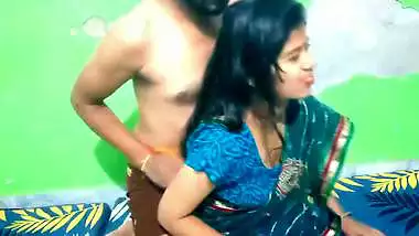 Married lady likes BF’s dick more than husband in desi porn
