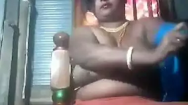 Bangla xxx video of a big boob milf masturbating