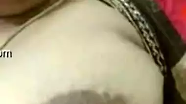Big natural boobs of amateur Desi bitch make men crazy with lust