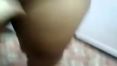 Man shows how his Desi wife's pussy looks in amateur XXX video