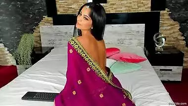 Most Beautiful babe in Black Saree fingering her pussy part 3