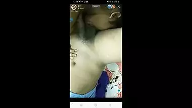 Desi girl live sex video to stimulate your sex nerves
