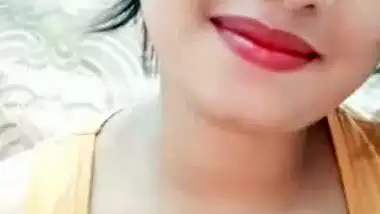 Bangladeshi sex queen nude show on Chamet live