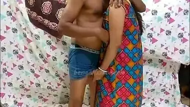 Indian beauty Tight virgin pussy xxx fucked with loud moaning ! Full Hd ! Bengali xxx Couple