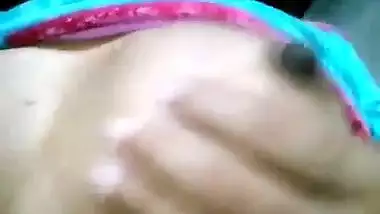 Today Exclusive- Village Bhabhi Showing Her Boobs And Pussy Part 1