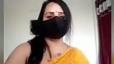 Tanvi Bhabhi on Stripchat Pussy Show