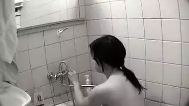 Big Boob Girl In Shower - Movies. video2porn2