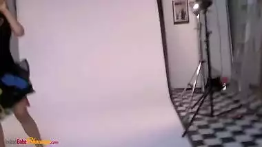 Sex video of luxurious Desi model dressed in seductive black XXX dress