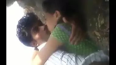 Bhojpuri teen girl ka outdoor masala porn video