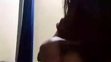 Sexy Bhojpuri actress fucking her boyfriend from top