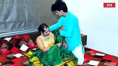 Hot indian desi Newly Married Bhabhi first suhagrat night