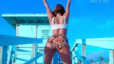 twerk booty ass shaking dance bubble butt