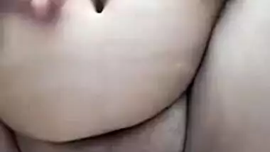 Today Exclusive- Desi Bhabhi Showing Her Boobs And Pussy