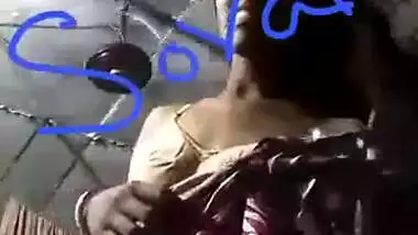Tiny tits Desi wife striptease MMS selfie video