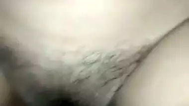 HD desi xxx MMS of a village man fucking a young pussy