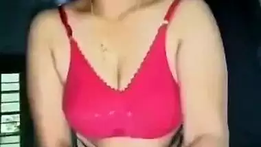 Big boobs mallu chechi handjob and viral blowjob