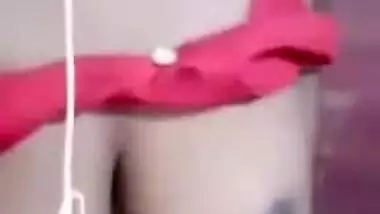 Cute Bangla Girl Showing Her Boobs And Pussy On Video Call