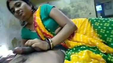 Indian village sex - Bhojpuri handjob and blowjob