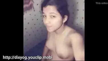 Cute legal age teenager teases her boyfriend with a self discharged bathing video