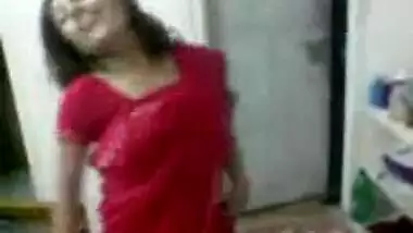 Red saree desi randi dancing and fucking