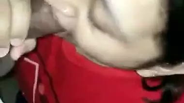 Horny milf gives a desi blowjob to the man