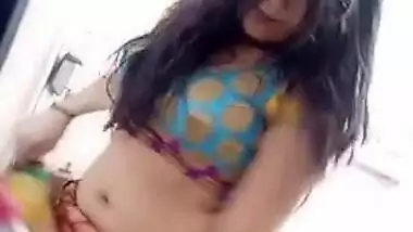 Bigo Sexy Girl Hottest Expression with delicious navel