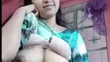Cute Girl Showing her Boobs in Video Call