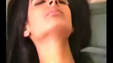 Pune college girlfriend masturbates herself with dildo