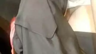 hijab girl doing hot dick suck